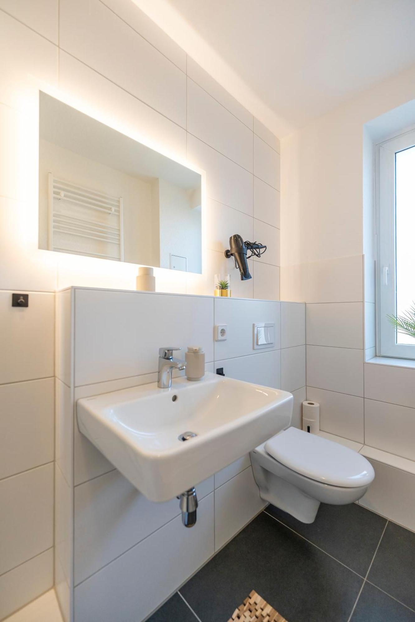 Rr - Central Apartment 80Qm - Balcony - Washer Magdeburg Exterior foto